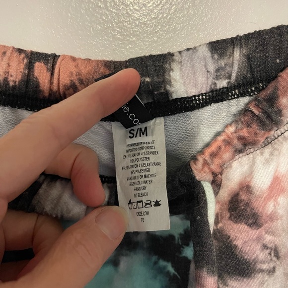 Onzie Tie Dye Joggers - Picture 5 of 8